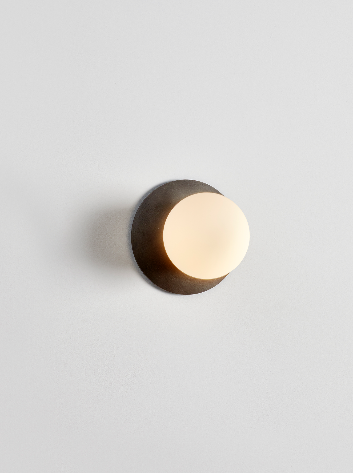 Orbit Wall Lamp - Brass