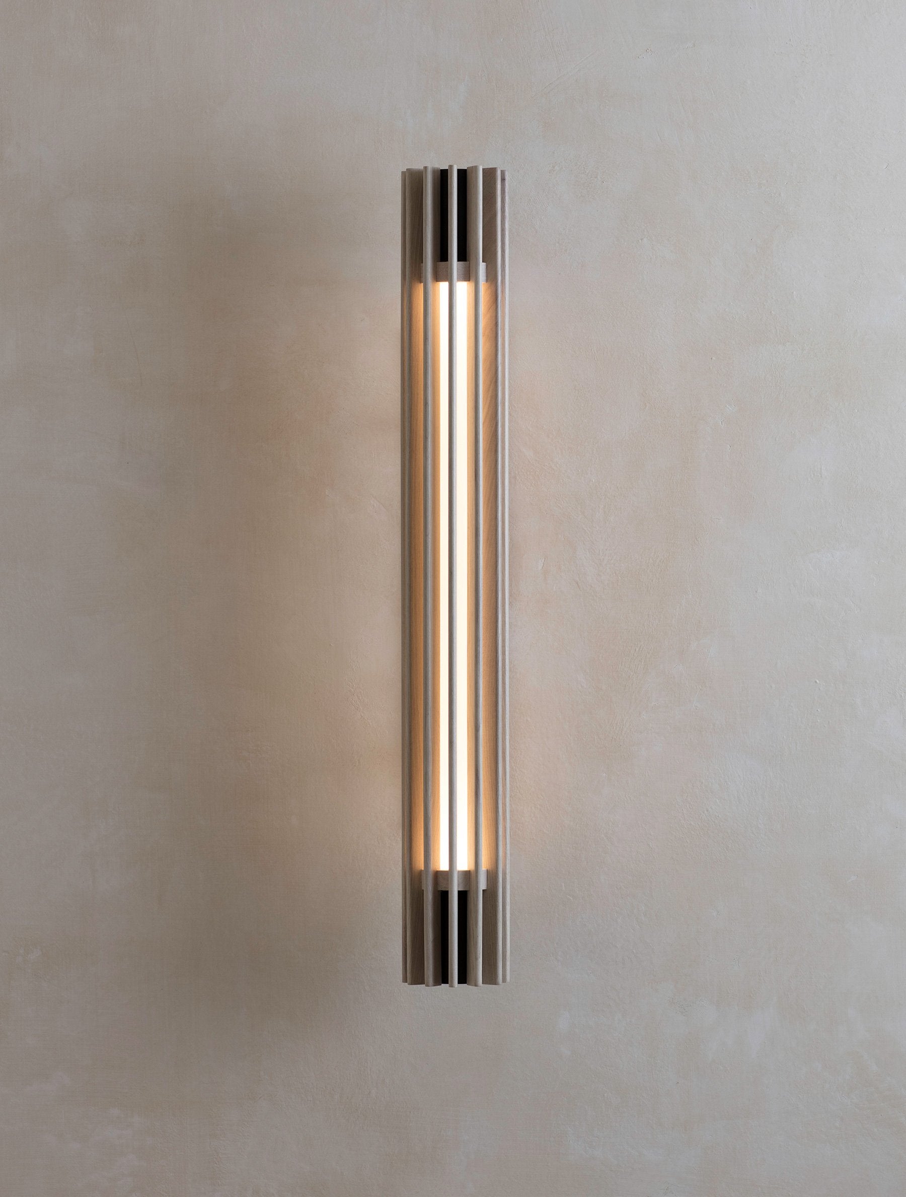 Beacon 30" Sconce