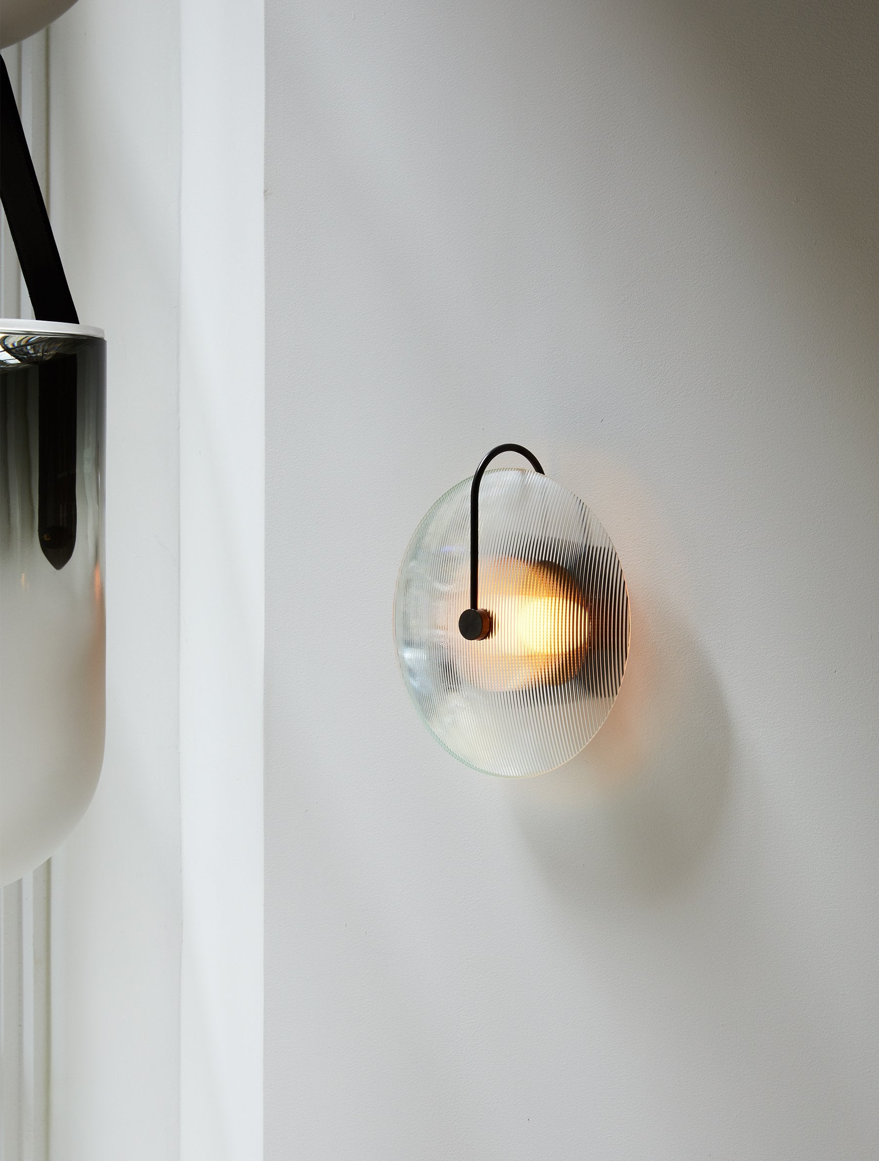 ADA Aperture - Case Glass Sconce 10"
